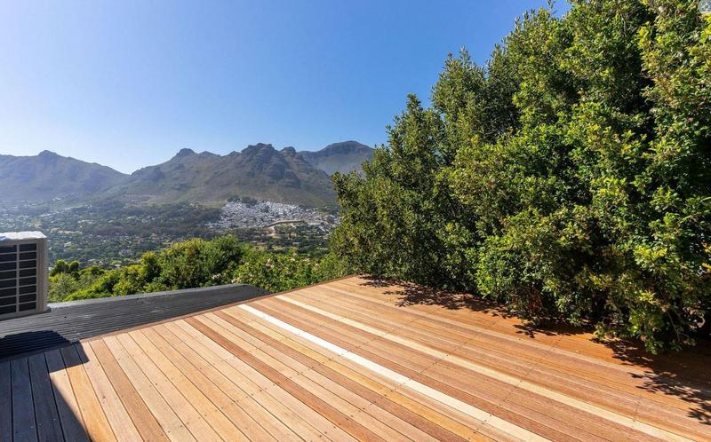 6 Bedroom Property for Sale in Hout Bay Western Cape